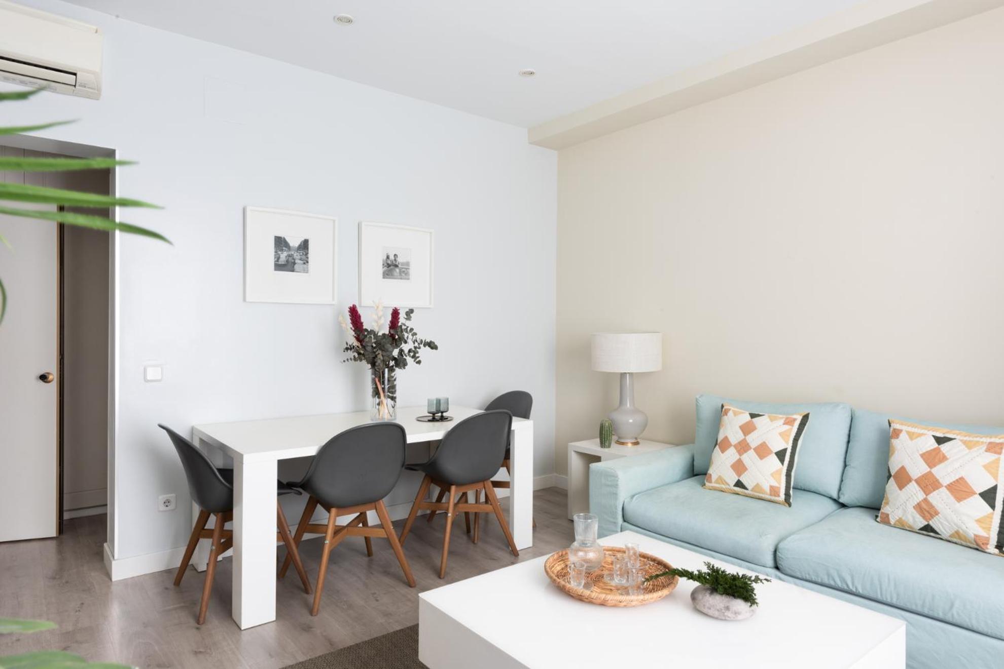 Carretas Apartments Мадрид Екстер'єр фото