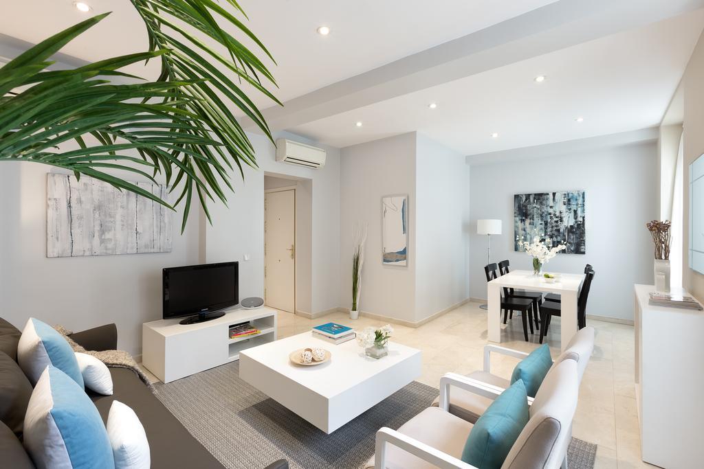 Carretas Apartments Мадрид Екстер'єр фото