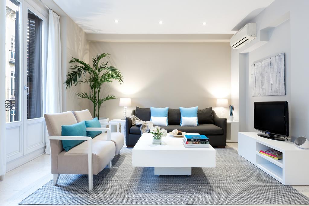 Carretas Apartments Мадрид Екстер'єр фото