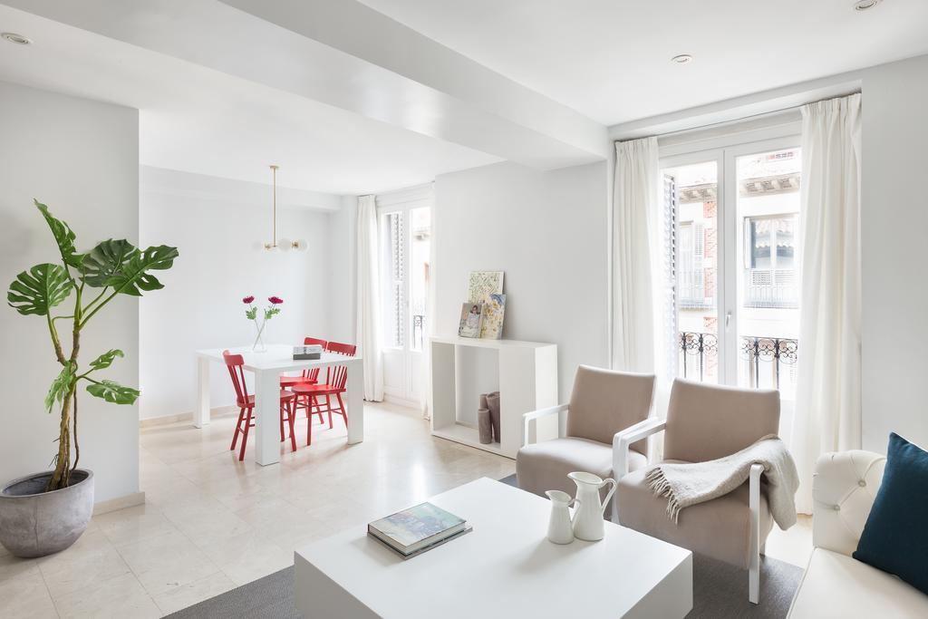 Carretas Apartments Мадрид Екстер'єр фото