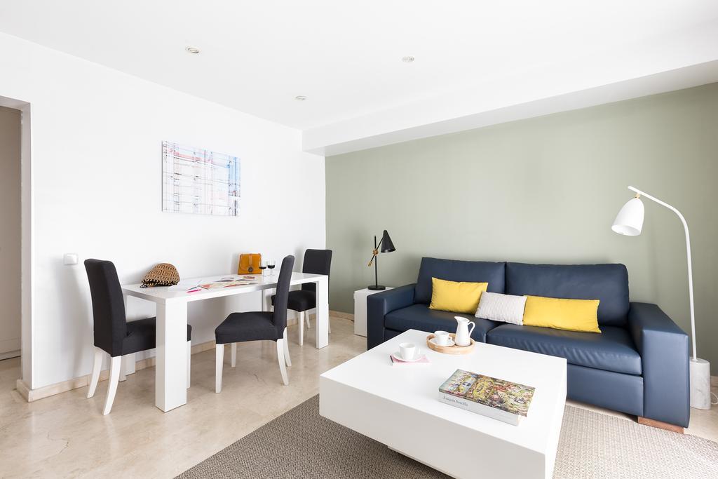 Carretas Apartments Мадрид Екстер'єр фото